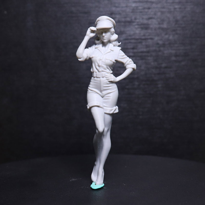 Gold 6138 - Miniatura de Mujer Pin-up de Resina